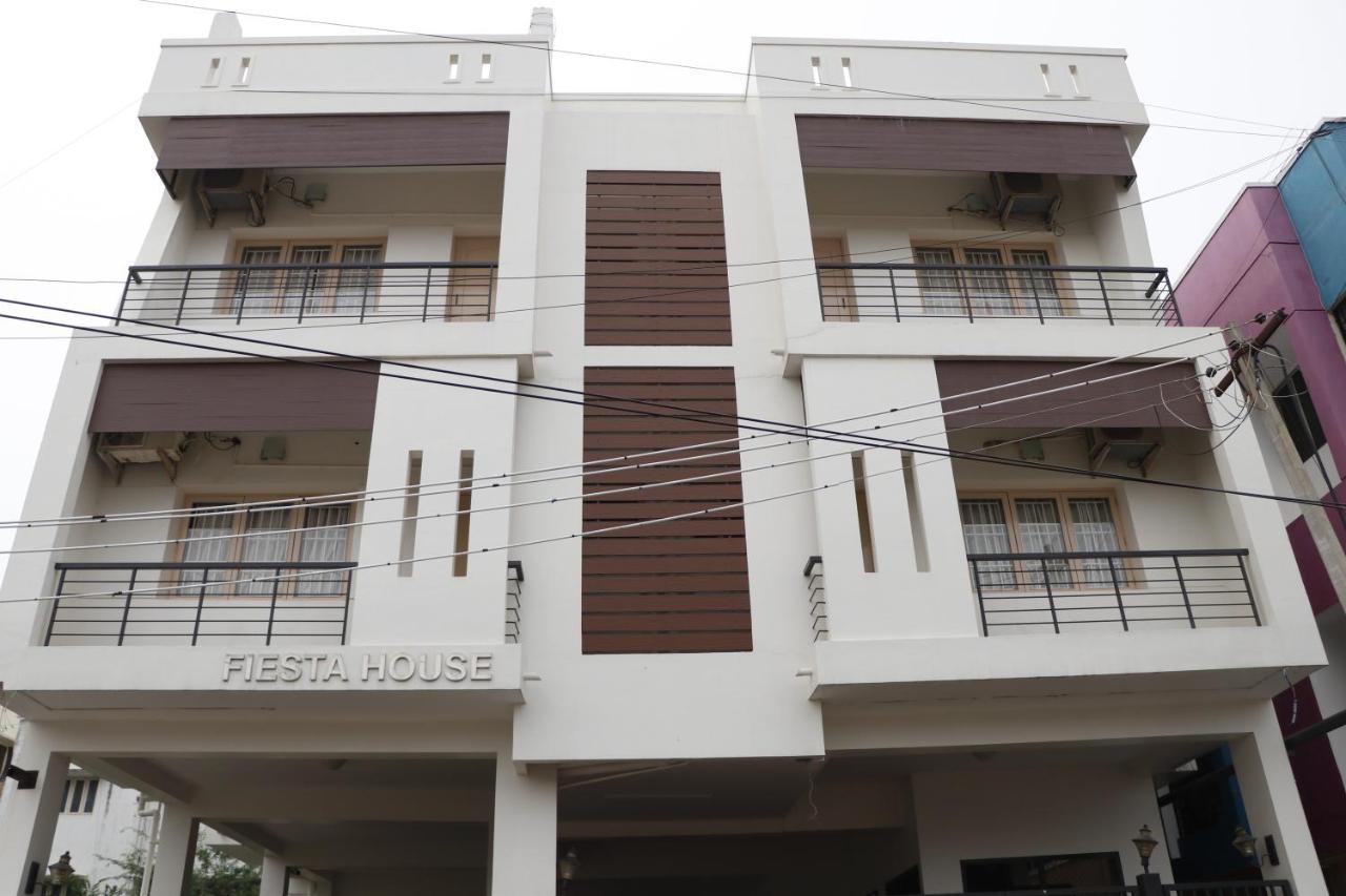 Fiesta House Pallikaranai Chennai Zewnętrze zdjęcie